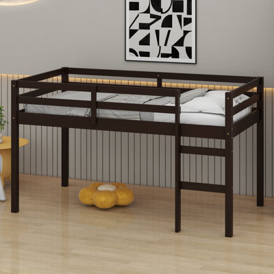 Lit mezzanine en bois avec échelle