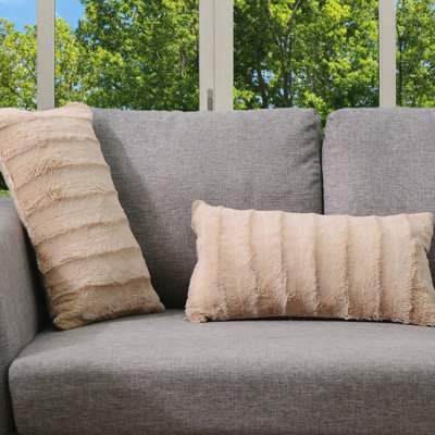 Housse et coussin rectangulaire imitation fourrure Swampscott