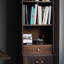 Bibliothèque étroite de style européen