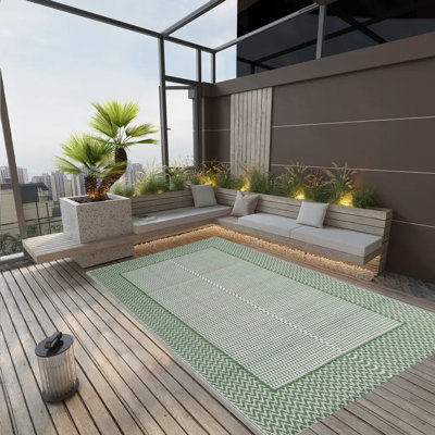 Epling Chevron Indoor / Outdoor Area Rug