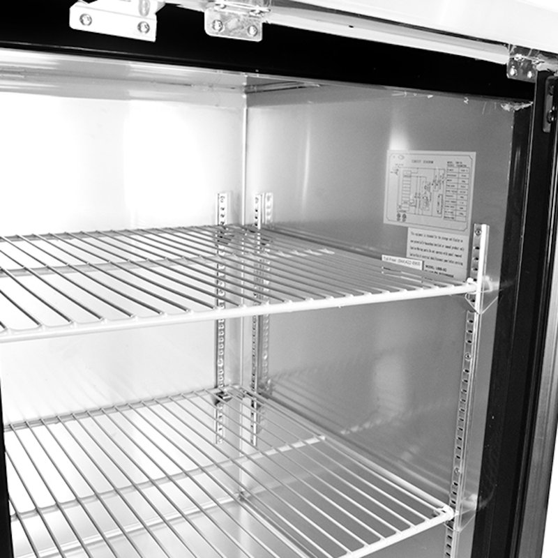 Réfrigérateur sous comptoir à trois portes