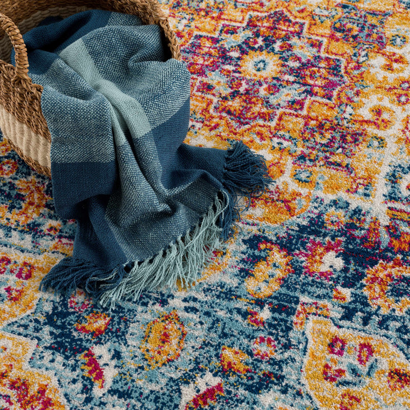 Sereno Oriental Indoor Rug, Rectangle 6'7" x 9'