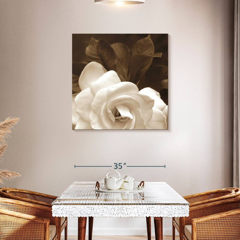 Harnek Gardenia Garden, 36" H x 36" W