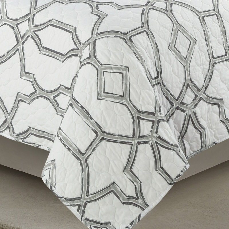 Geometric Shapes Quilt, King Quilt + 2 King Shams