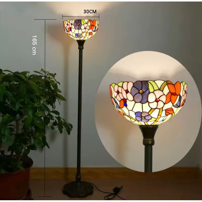 Belle lampe sur pied en verre coloré Tiffany