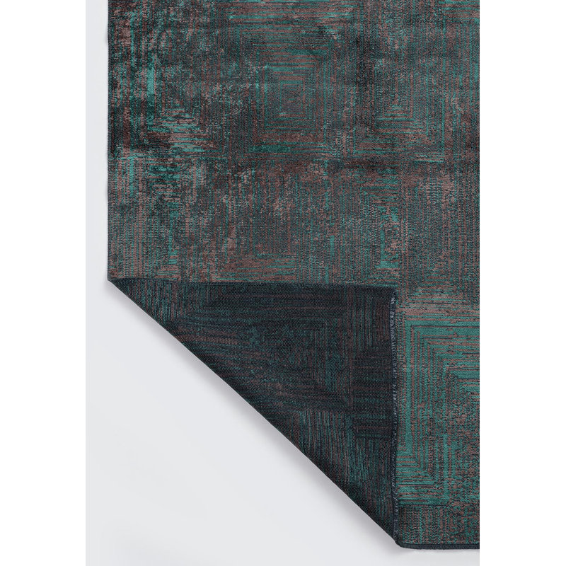 Tapis traditionnel à motif géométrique, Rectangle 6 pi 7 po x 8 pi 3 po