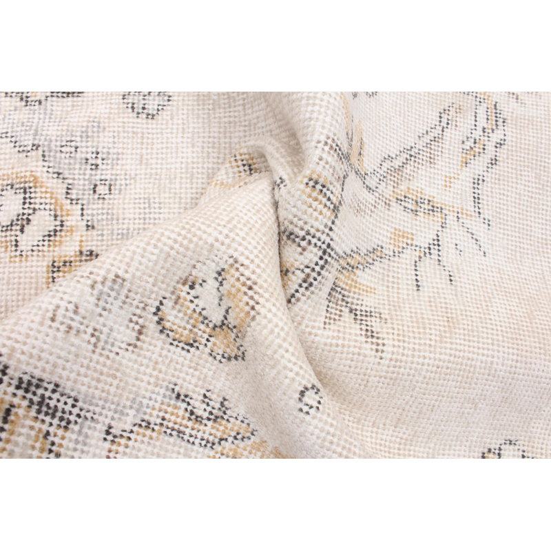Tapis crème foncé Danuel 4 pi 8 po x 9 pi 0 po