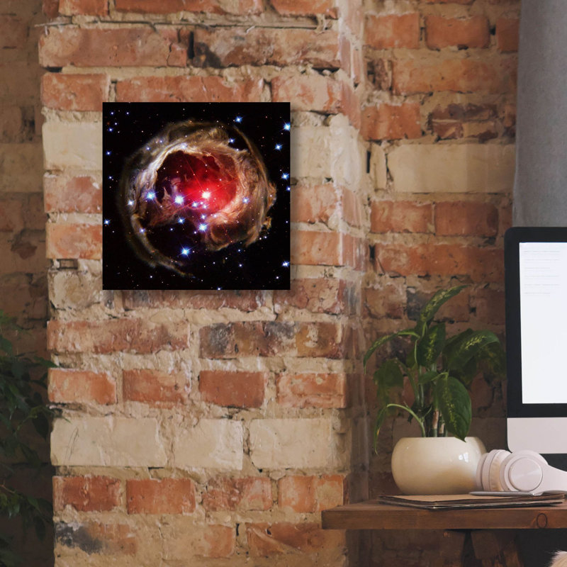 «V838 Monocerotis» par Hubble Space Telescope, art mural de la NASA, H 12 po x l 12 po x P 0,75 po