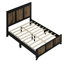 4 chambres pour grand lit: lit plateforme, tables de chevet et commode avec caractère de construction, conception en bois noir