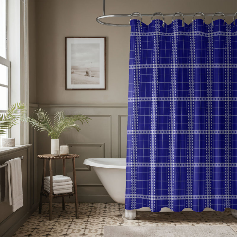 Rideau de douche blanc et bleu marine, H 74 po x l 71 po