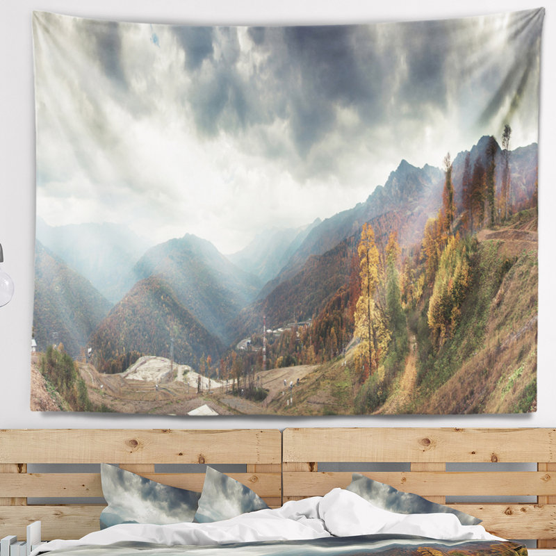 Paysage, montagnes du Caucase, tapisserie panoramique blanche, H 50 po x l 60 po