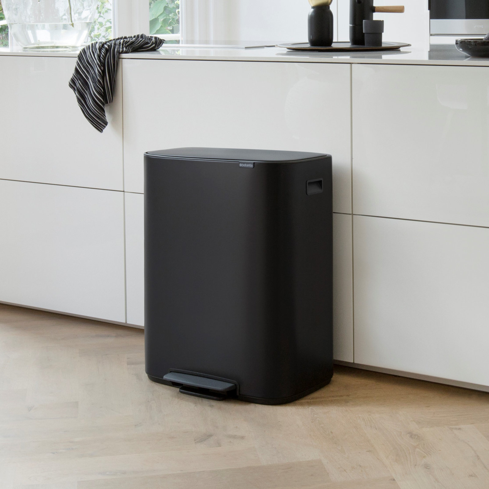 Brabantia Bo 16gal Step-On Trash Can, Matte Black