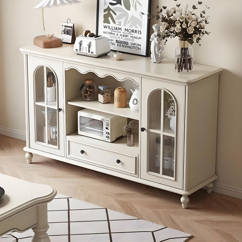 Buffet simple en bois massif