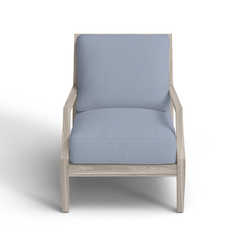 Chaise longue d'extérieur en teck Haley, Teck huître, Pas de passepoil + bourre standard, Sunbrella® ‑ Arbor Chambray colombe