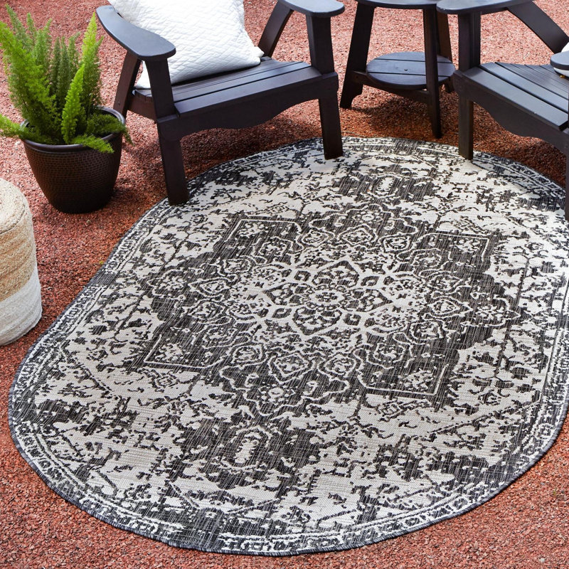 Amada Dubai Indoor/Outdoor Rug, Oval 7'10" x 10'