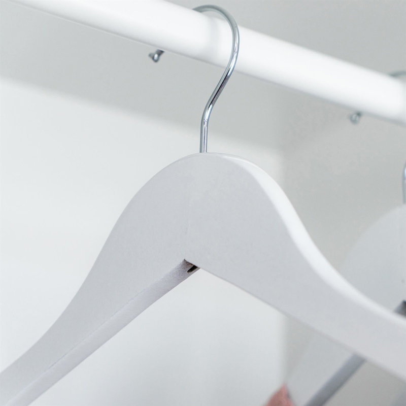 Harbour Housewares - Strong Children's Clothes Hangers - Set of 30, White