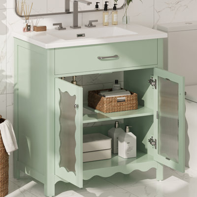 Meuble-lavabo de 31 po avec portes à rayures verticales en verre, tablettes réglables, charnières à fermeture en douceur et poignées argentées pour une configuration cohésive et élégante, profil incurvé et charnières