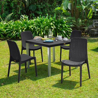 Ensemble repas extérieur pour 4 personnes 37,40 po Angelene