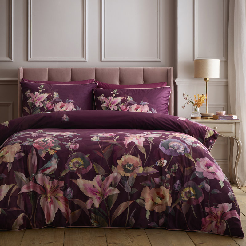 Soiree Tatiana Duvet Cover Set Berry, King Size Bed (230 x 220 cm)