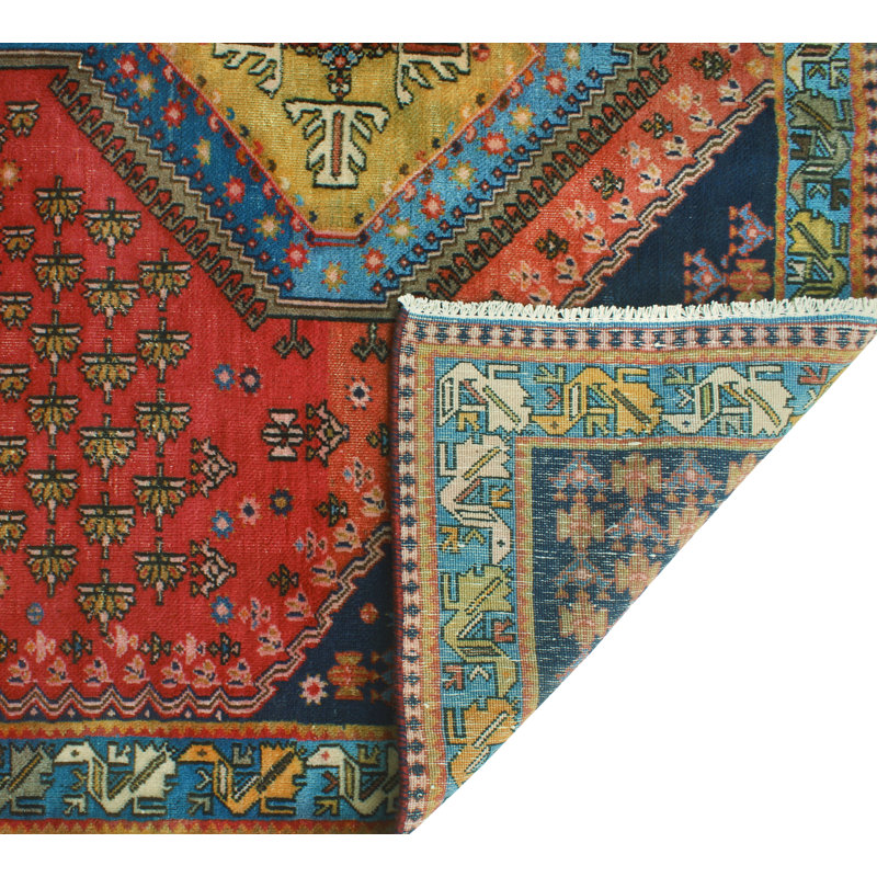 Khyion Distressed Saif Red Runner