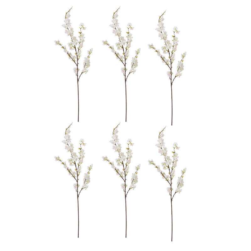 Arrangement de fleurs de cerisier