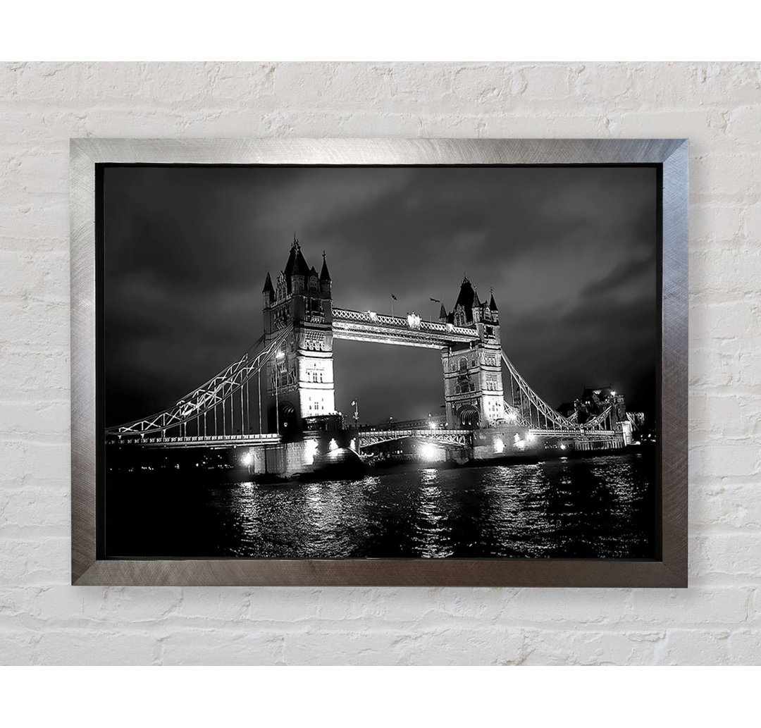 London Bridge bei Nacht B N W - Druck