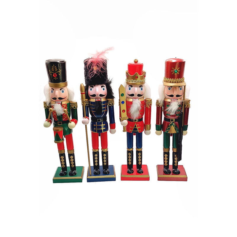 Casse-noisette de Noël le batteur.  Décoration festive classique en bois F07M14-40-N01012D