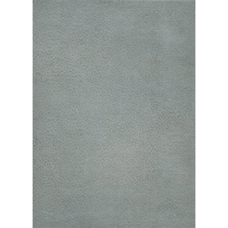 Leopardess Soft Gray Hand-Tufted Responsible Wool Rug