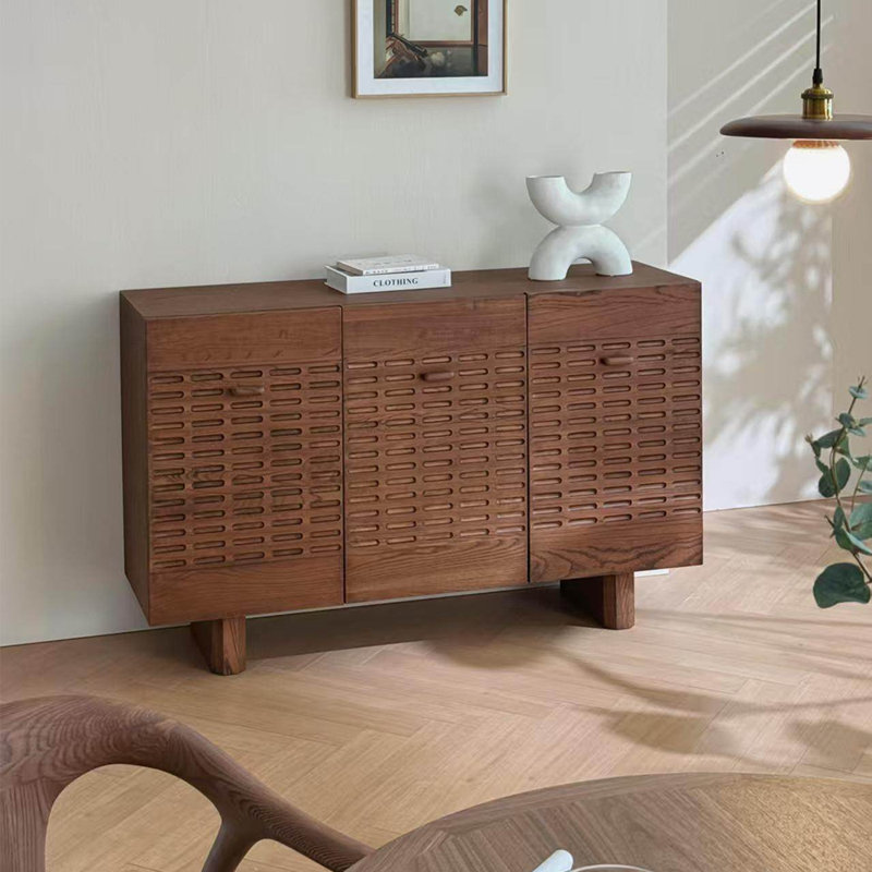 Armoire d'entrée rétro et minimaliste