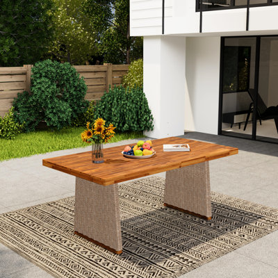 Table de salle à manger d'extérieur en bois, finition, brun et bois massif avec pieds tissés à la main pour les loisirs