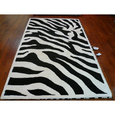 Christoper Hand Tufted Wool Animal Print Rug