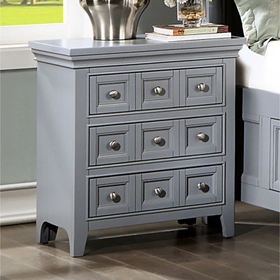 Table de chevet transitionnelle en bois massif gris avec 3 tiroirs d'extension 3 chambres dans un style intemporel