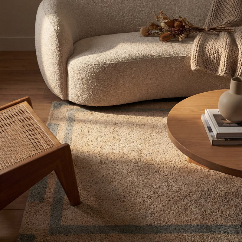 Orlina Bordered Rug, Rectangle 5' x 8'