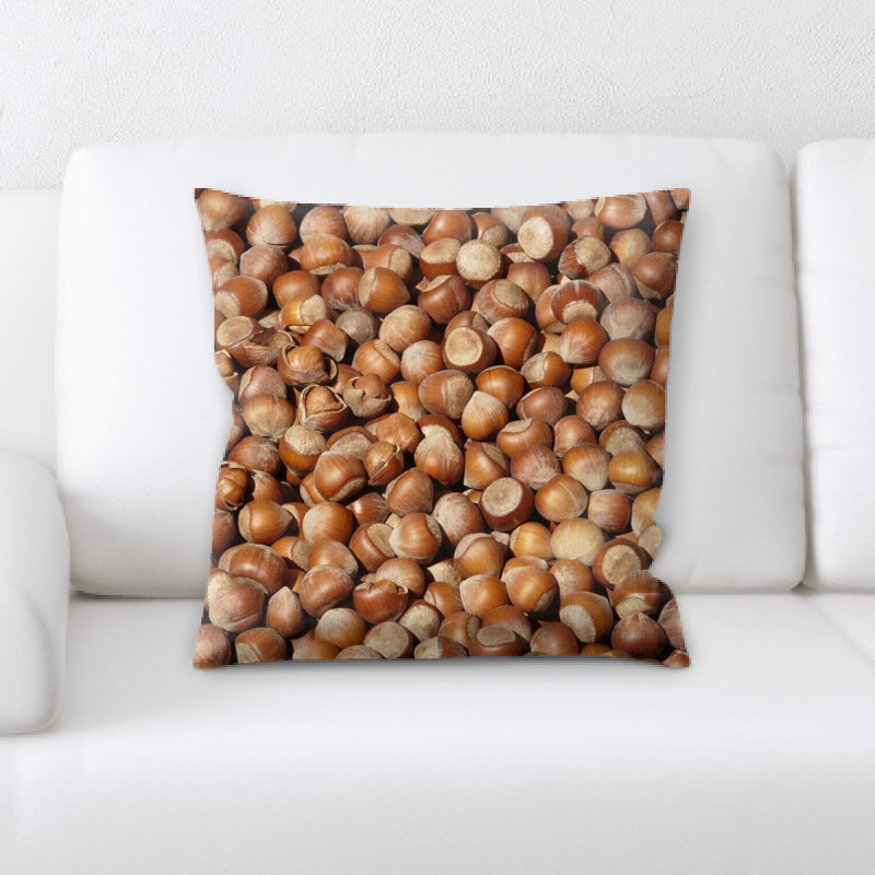 Coussin décoratif noisettes