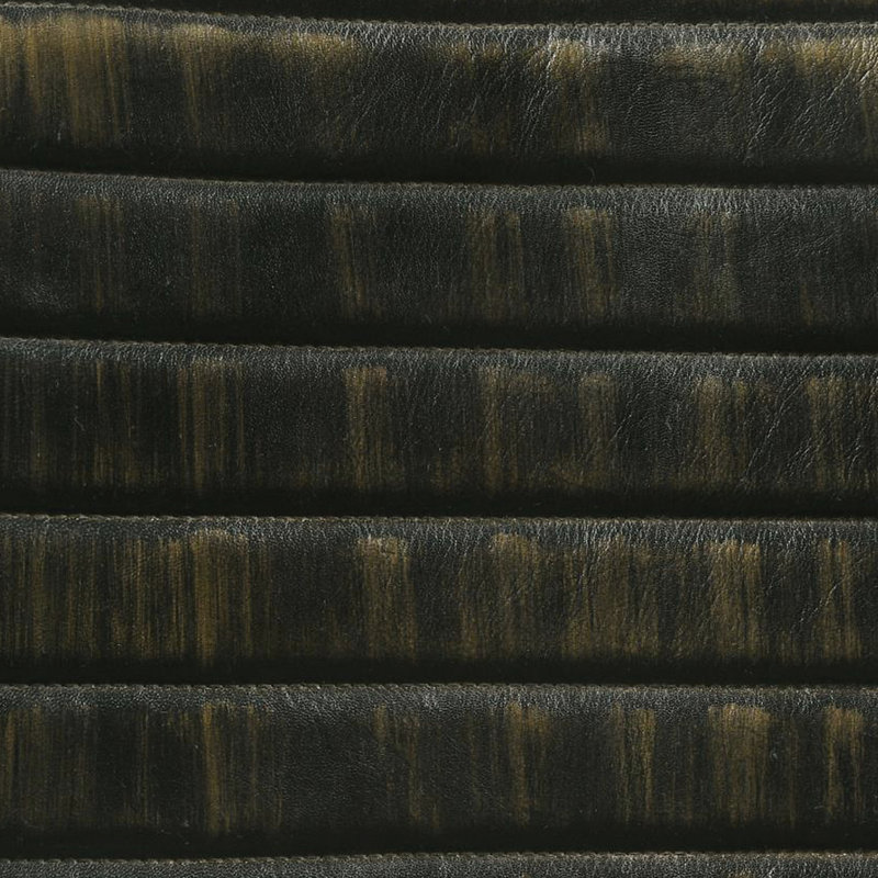 2 chaises en cuir et noir. Cuir de chèvre teint à la main, structure en métal, pour la salle de 2 chaises avec pieds évasés, sièges confortables