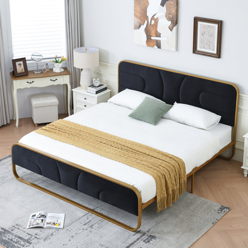 Lit plateforme tapissier Nelsie avec tête de lit capitonnée en velours, Très grand, Noir