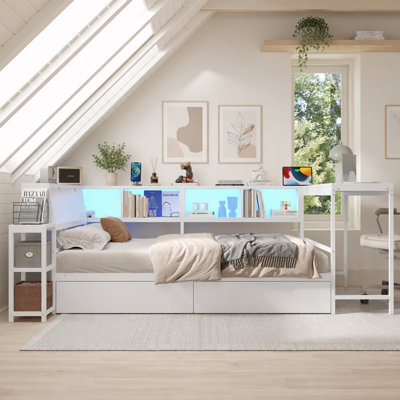 Lit de jour deux places avec bibliothèque, tiroirs, lampe à DEL et borne de recharge