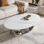 Table basse 51,20 pouces ovale en faux marbre pour le salon, design moderne, motif en marbre blanc, base en acier inoxydable argenté.