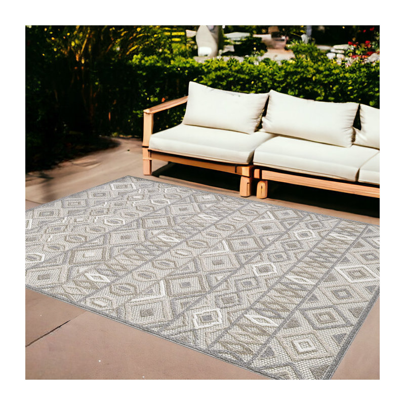 Gray Ivory Aztec Pattern Indoor Outdoor Area Rug, Rectangle 8' x 10'