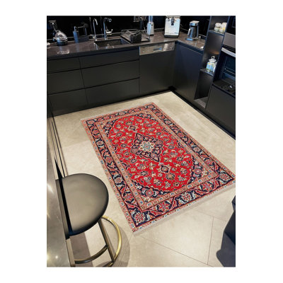 Tapis décoratif rouge à motif traditionnel lavable à la machine