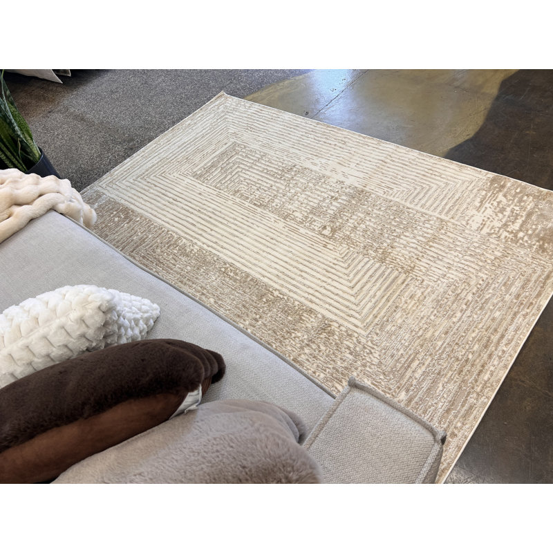 Tapis géométrique beige crème à texture ton sur ton moka chaud - Nude 21, Rectangle de 5 pi x 8 pi