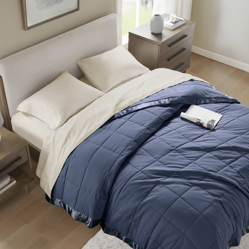Couverture légère en duvet synthétique avec bordure en satin , Très grand, Bleu marine