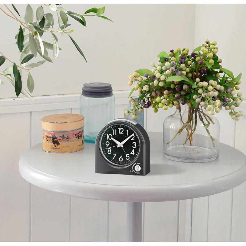 A Non Ticking Desk/Alarm Clock