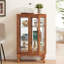 Armoire vitrée spacieuse et élégante en chêne - portes en verre trempé, tablettes réglables à dossier en miroir, présentoir lumineux à 2 portes avec rangement pour objets de collection-121304011