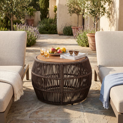 Table d'appoint ronde en bois d'acacia avec structure en corde grise, plateau de finition en teck, capacité de 68 kg, aucun assemblage requis, résistante aux intempéries, idéale pour la terrasse, le jardin et le salon.