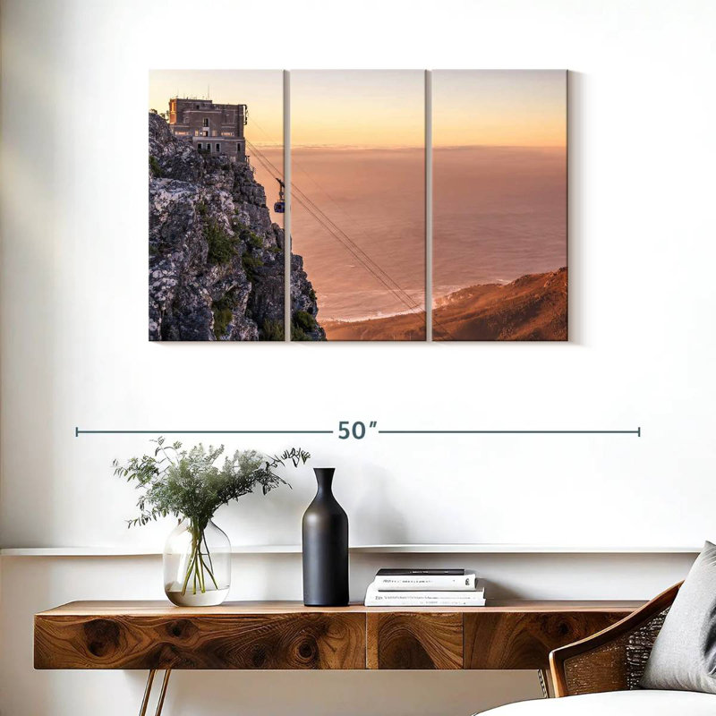 Nicci Table Mountain Cable Car, 24" H x 38" W