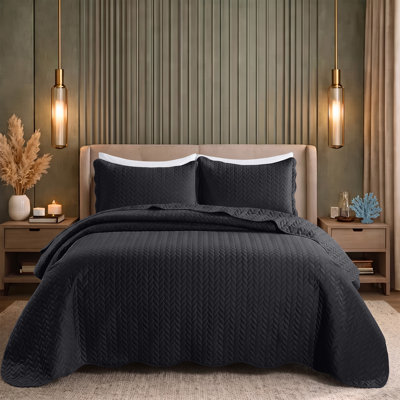 Pre-Washed Lightweight Microfiber Quilt Set