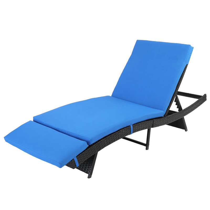 Chaise longue d'extérieur en osier Cotenia, Bleu, Noir