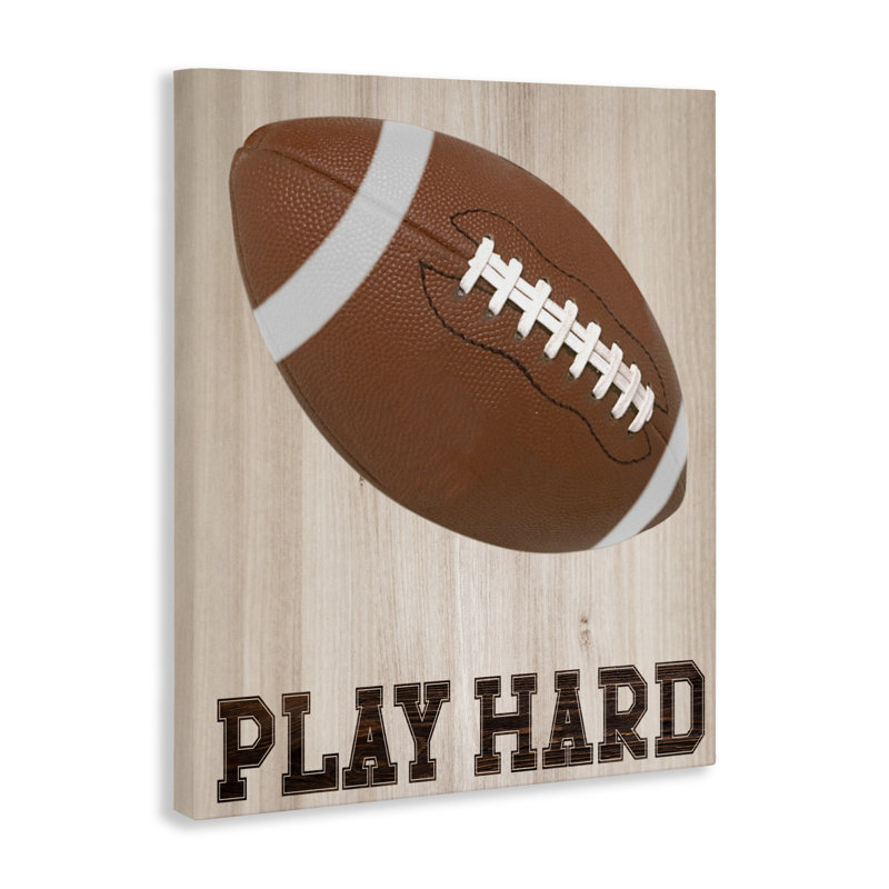 Play Play Football Football, conception de Marcus Prime, H 20 po x l 16 po