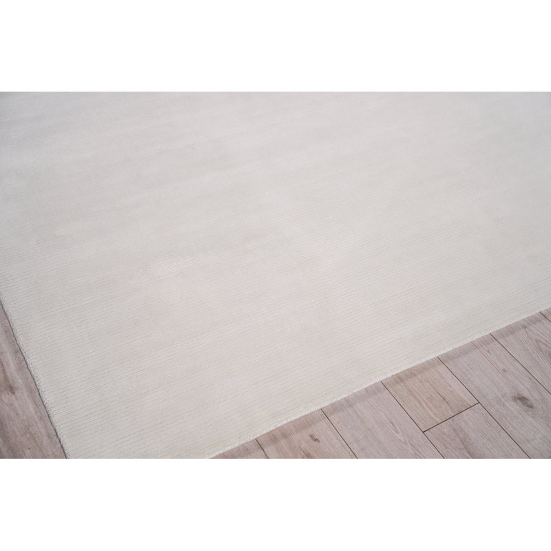Pavia Modern Hand Loomed Area Rug in White, Rectangle 6' x 9'